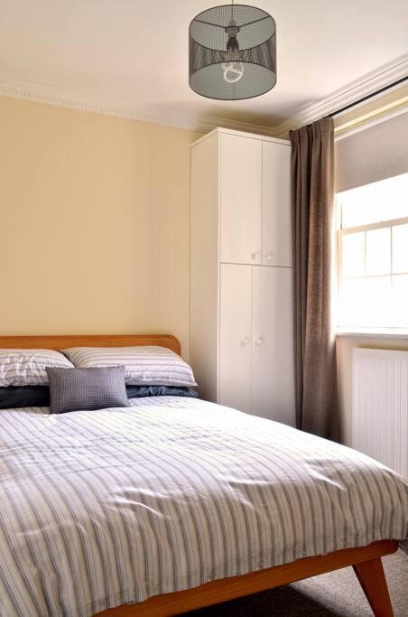 דירות באת' **Spotless, Bright 2 Double Bed, Period Features** מראה חיצוני תמונה