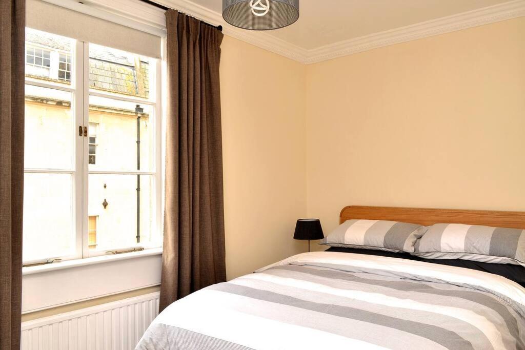 דירות באת' **Spotless, Bright 2 Double Bed, Period Features** מראה חיצוני תמונה